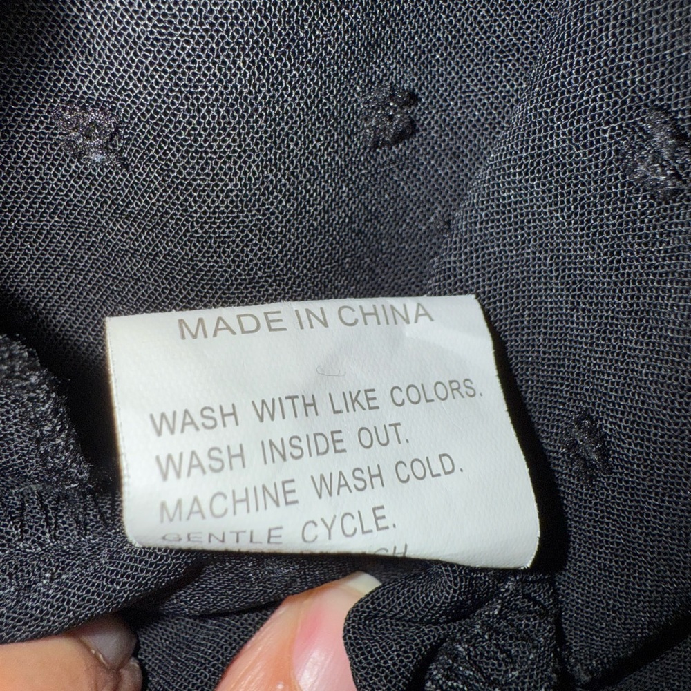 Source Unknown Black Ruffle Blouse - image 3